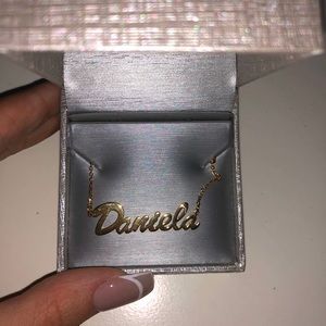 Name plate necklace